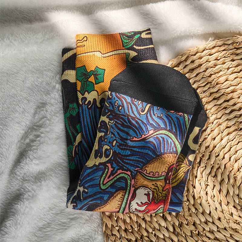 Buddha Stones Casual Vivid Fish Flowing Waves Micro Crew Men Women Unisex Socks - image 4