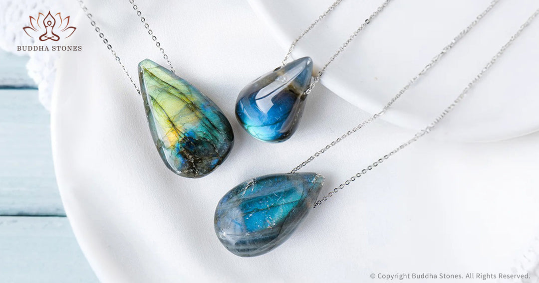 Labradorite Necklace for Protection, Healing, and Style