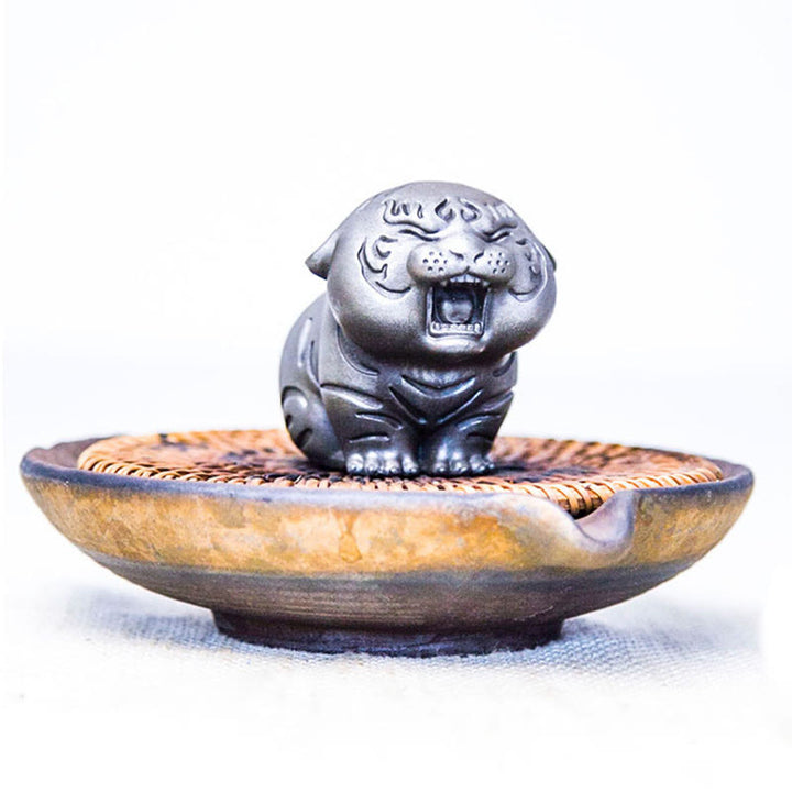 Buddha Stones Mini Cute Tiger Iron Powder Rust Cast Resin Statue Home Decoration