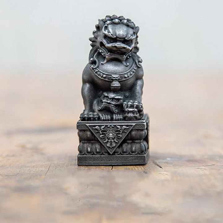 Buddha Stones Handmade Lion Fu Foo Dogs Iron Powder Rust Cast Resin Statue Ward Off Evil Protection Home Decoration