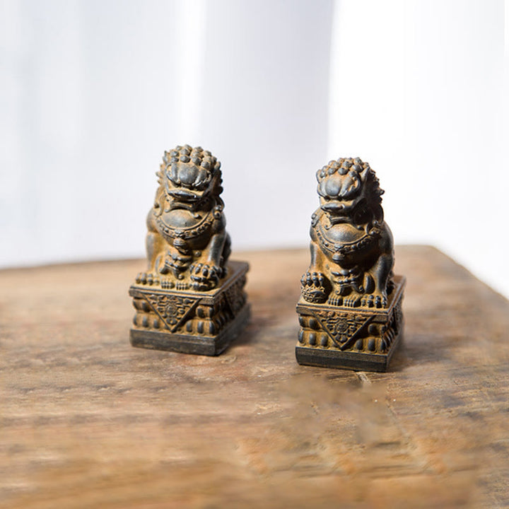 Buddha Stones Handmade Lion Fu Foo Dogs Iron Powder Rust Cast Resin Statue Ward Off Evil Protection Home Decoration