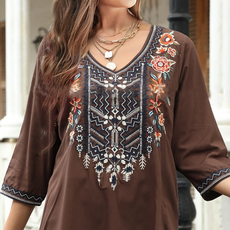 Buddha Stones Spring Casual Plain Embroidery Floral Pattern Design Three Quarter Sleeve V-neck Cotton Women's T-Shirt - image 5