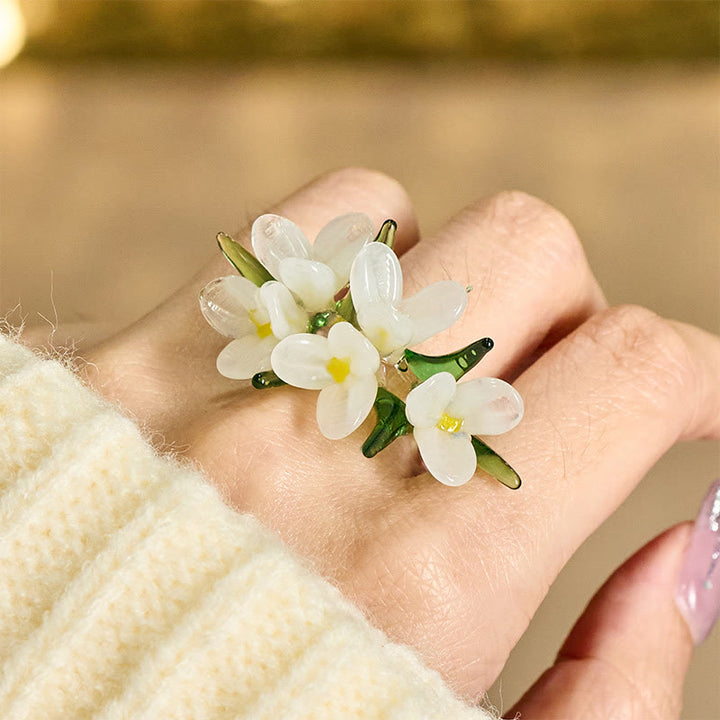 Buddha Stones Liuli Pear Blossom Flower Wisdom Ring - White Pear Blossom(Color Shape and Size May vary) - image 0