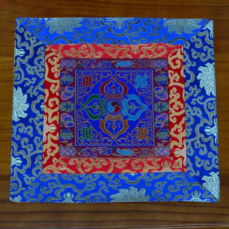 Prayer Altar Mat Meditation Strength Endless Knot Vajra Man-Bcu Kalachakra Auspicious Symbols