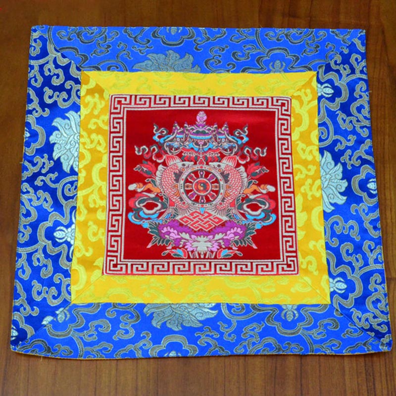 Prayer Altar Mat Meditation Strength Endless Knot Vajra Man-Bcu Kalachakra Auspicious Symbols