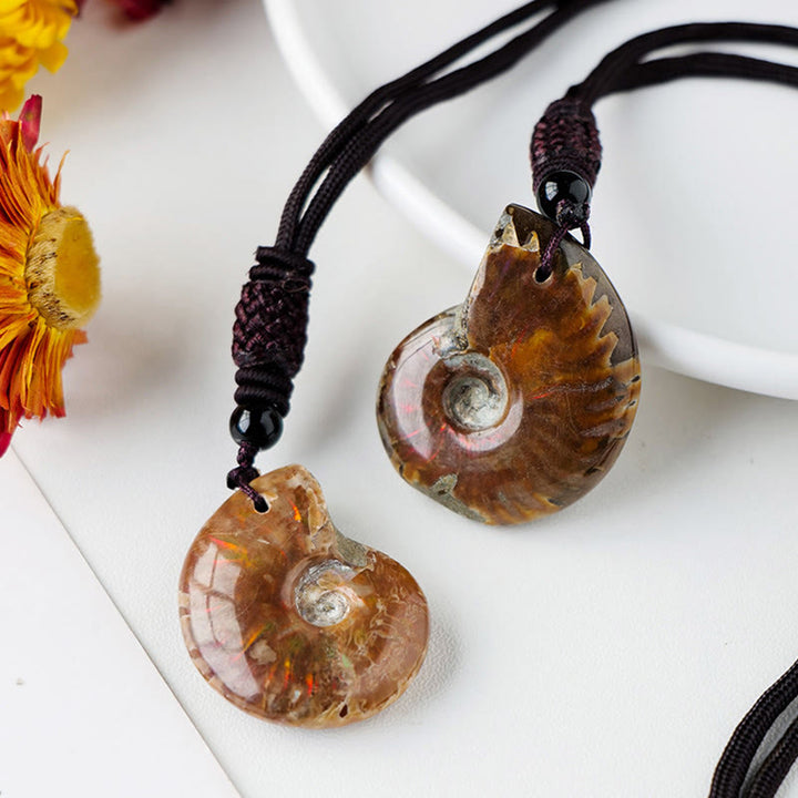 Buddha Stones Natural Ammonite Fossil Snail Pattern Meditation Healing Necklace Pendant