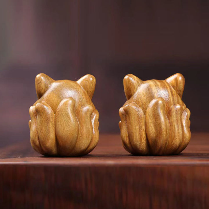 Buddha Stones Mini Nine-Tailed Fox Ivory Fruit Sandalwood Green Sandalwood Blessing Decoration